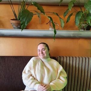 Meet your Posher, Toni